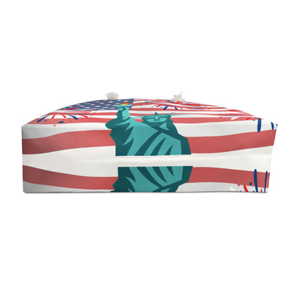 Patriotic Statue of Liberty with fireworks, Weekender Bag