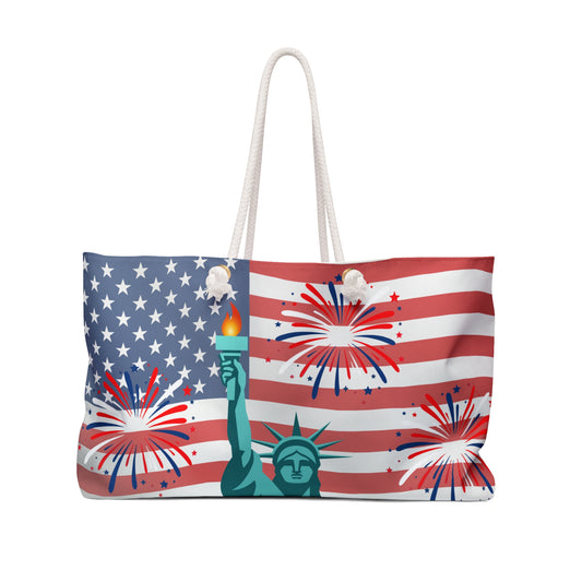 Patriotic Statue of Liberty with fireworks, Weekender Bag